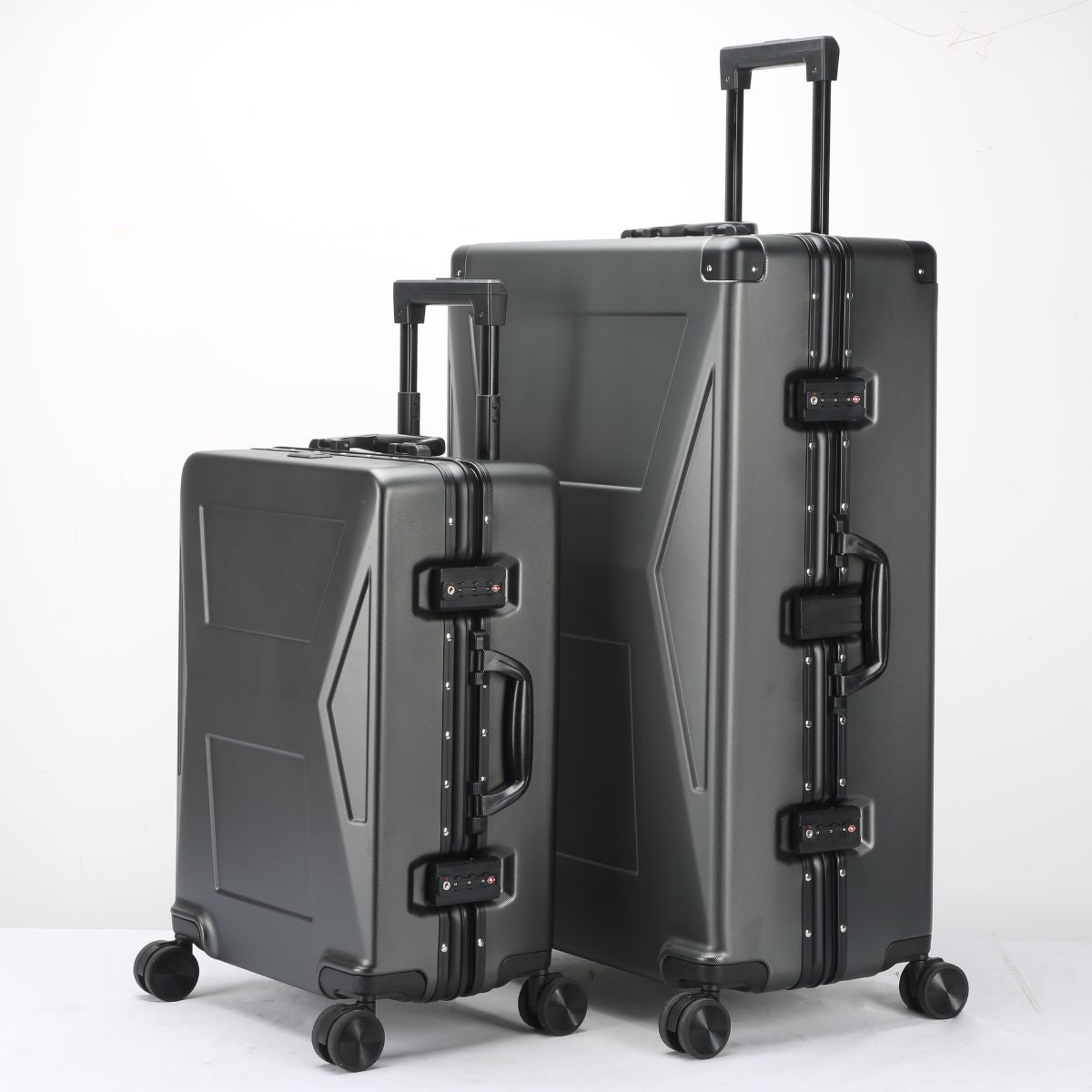 CYBERBRANDS LUGGAGE BUNDLE