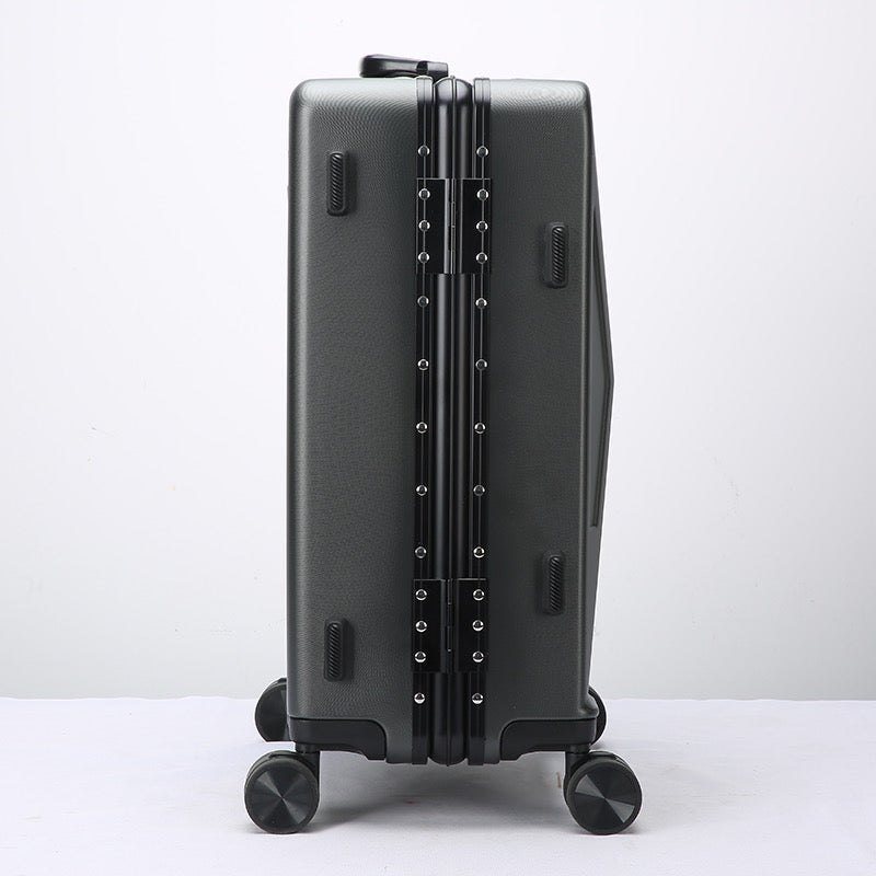 CYBERBRANDS LUGGAGE BUNDLE